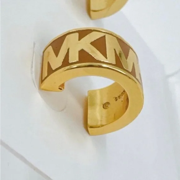 NWT Michael Kors Signature Huggie Earrings - Picture 5 of 9